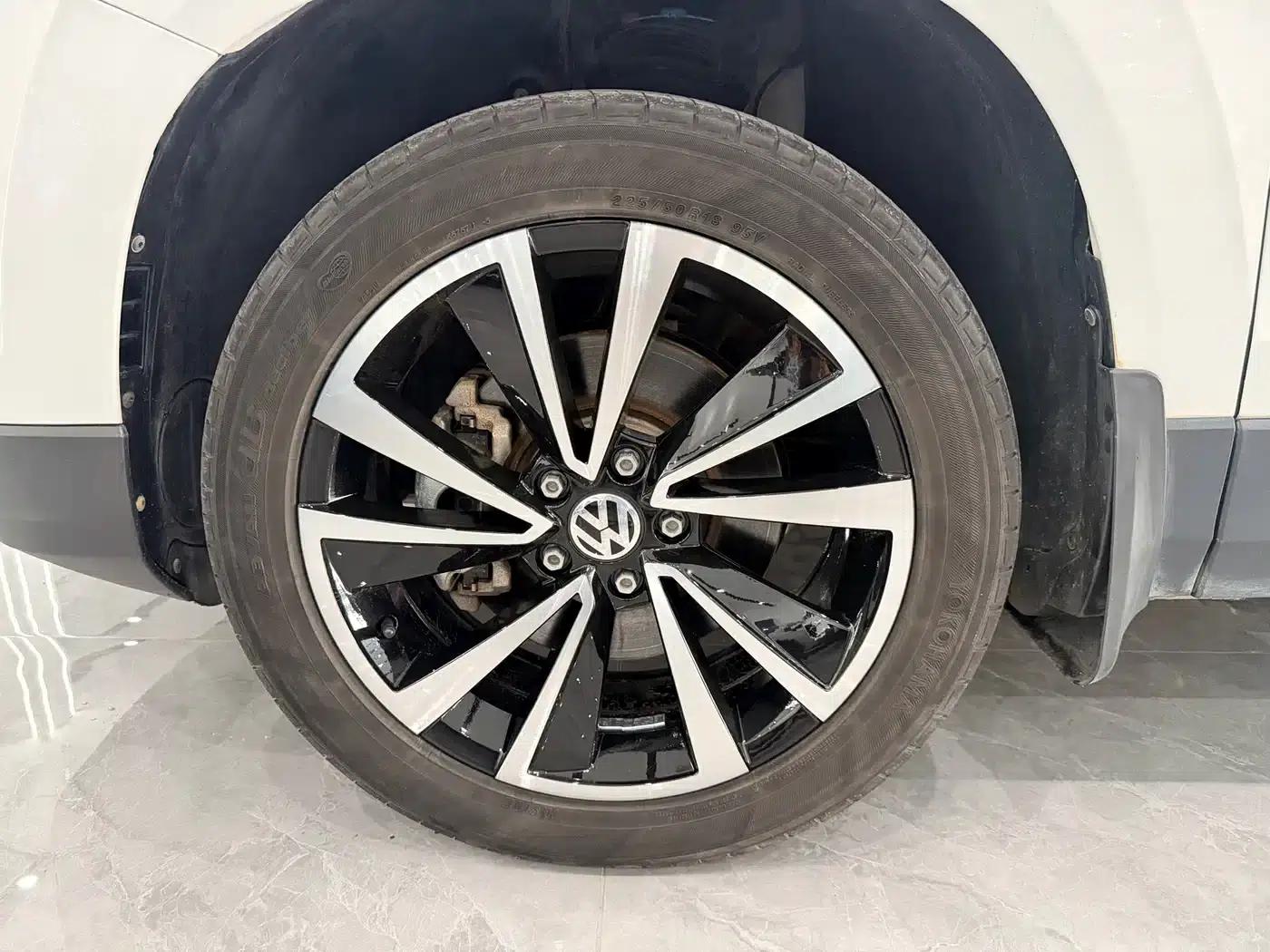 Tharu 2021 280TSI 2WD Luxury Edition — миниатюра 23