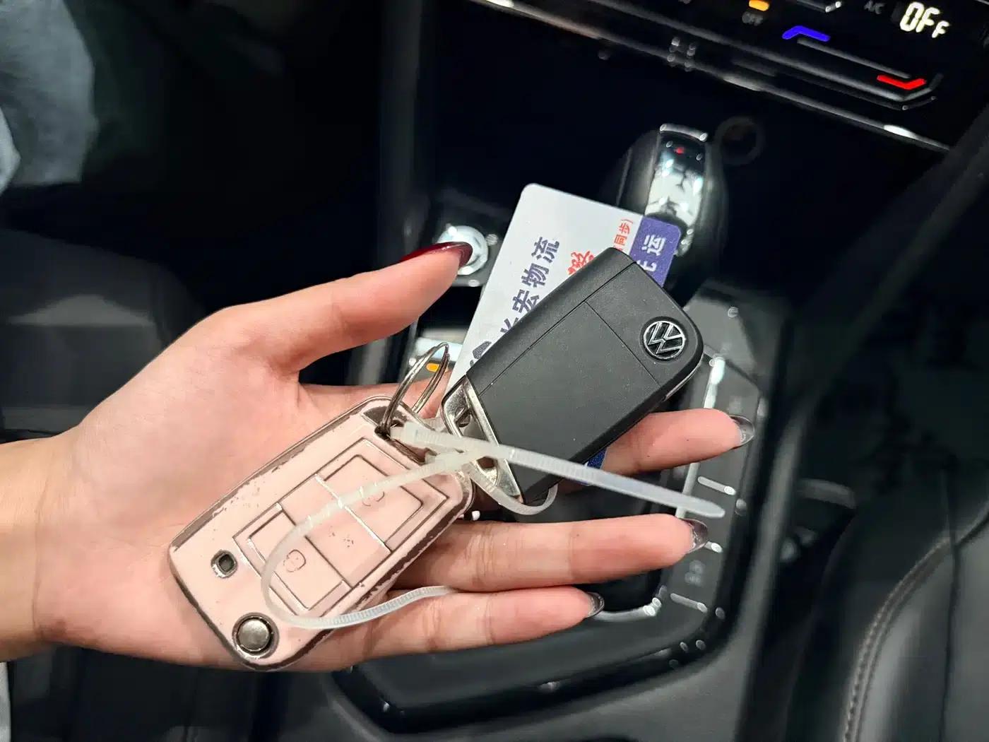 Tharu 2021 280TSI 2WD Luxury Edition — миниатюра 24