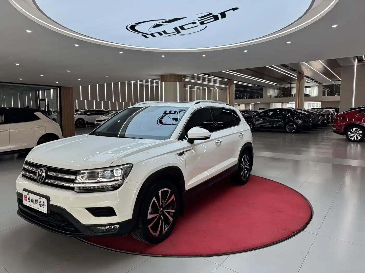 Tharu 2022 280TSI 2WD Luxury Edition — миниатюра 1