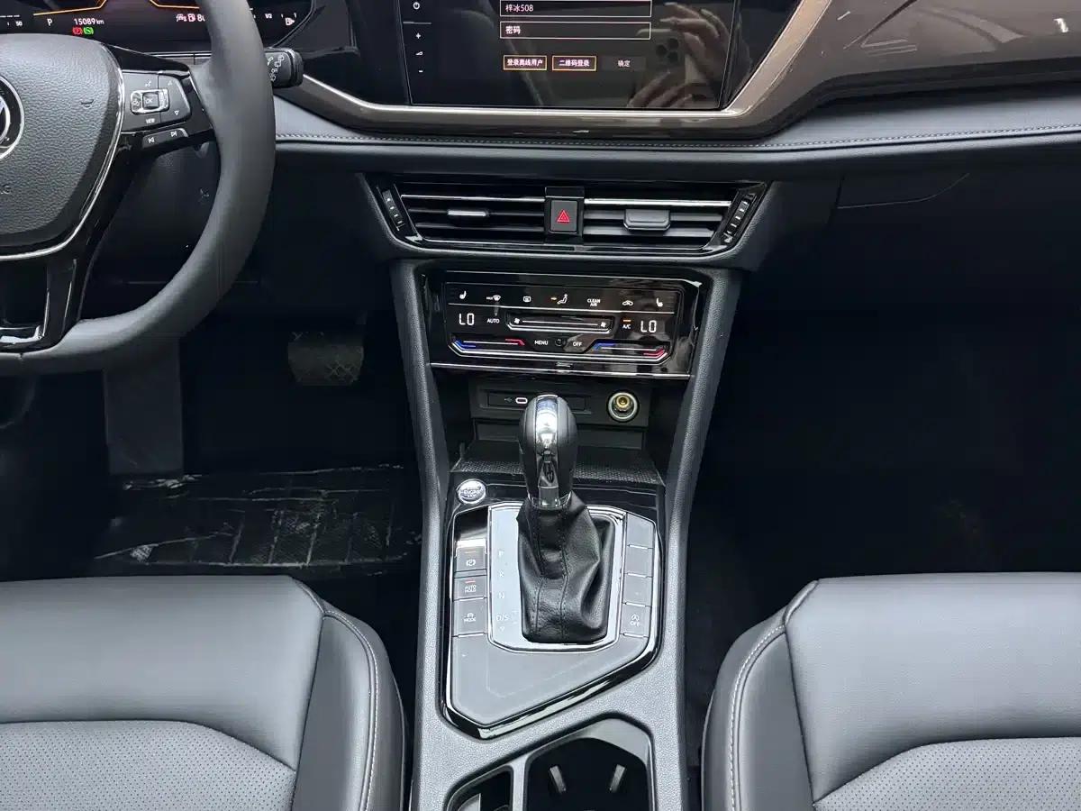 Tharu 2022 280TSI 2WD Luxury Edition — миниатюра 17