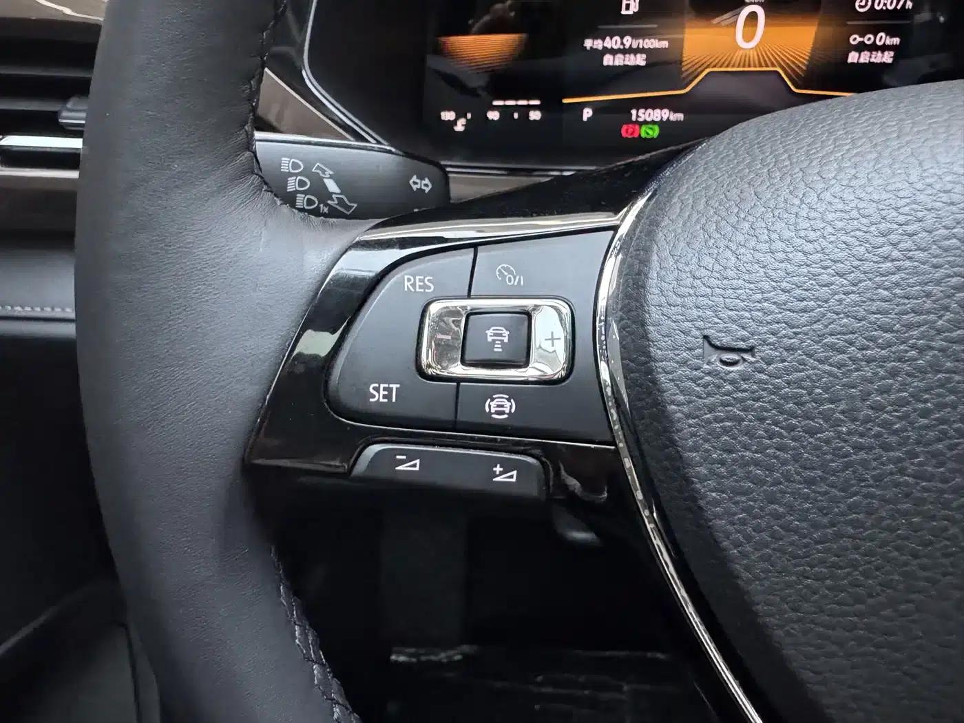 Tharu 2022 280TSI 2WD Luxury Edition — миниатюра 21