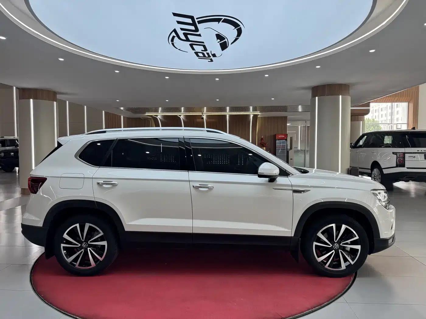 Tharu 2022 280TSI 2WD Luxury Edition — миниатюра 4