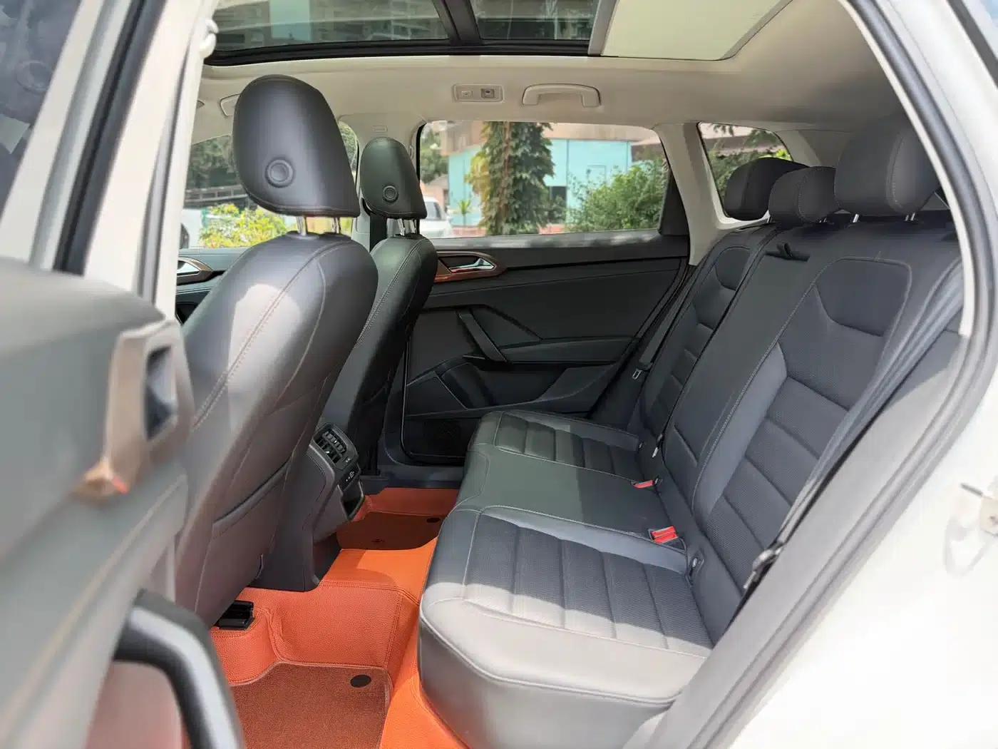 Tharu 2021 280TSI 2WD Luxury Edition PLUS — миниатюра 16