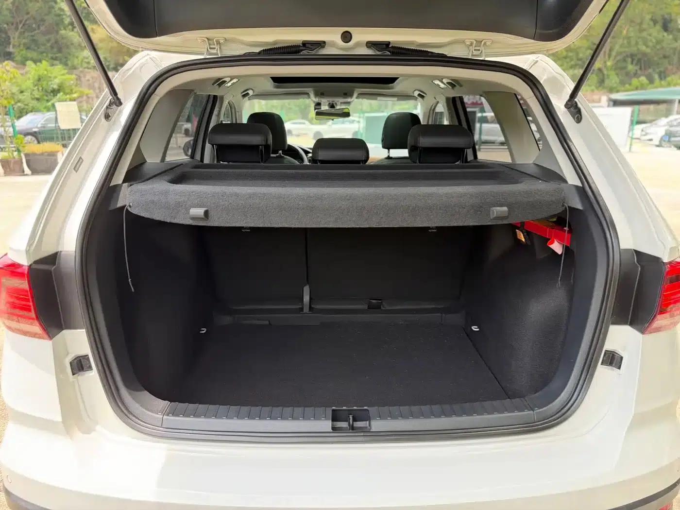 Tharu 2021 280TSI 2WD Luxury Edition PLUS — миниатюра 21