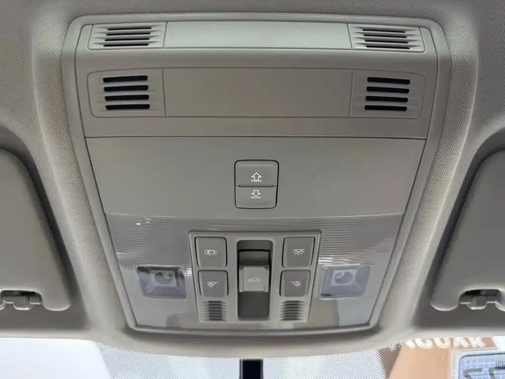 Tharu 2022 280TSI 2WD Luxury Edition — миниатюра 14