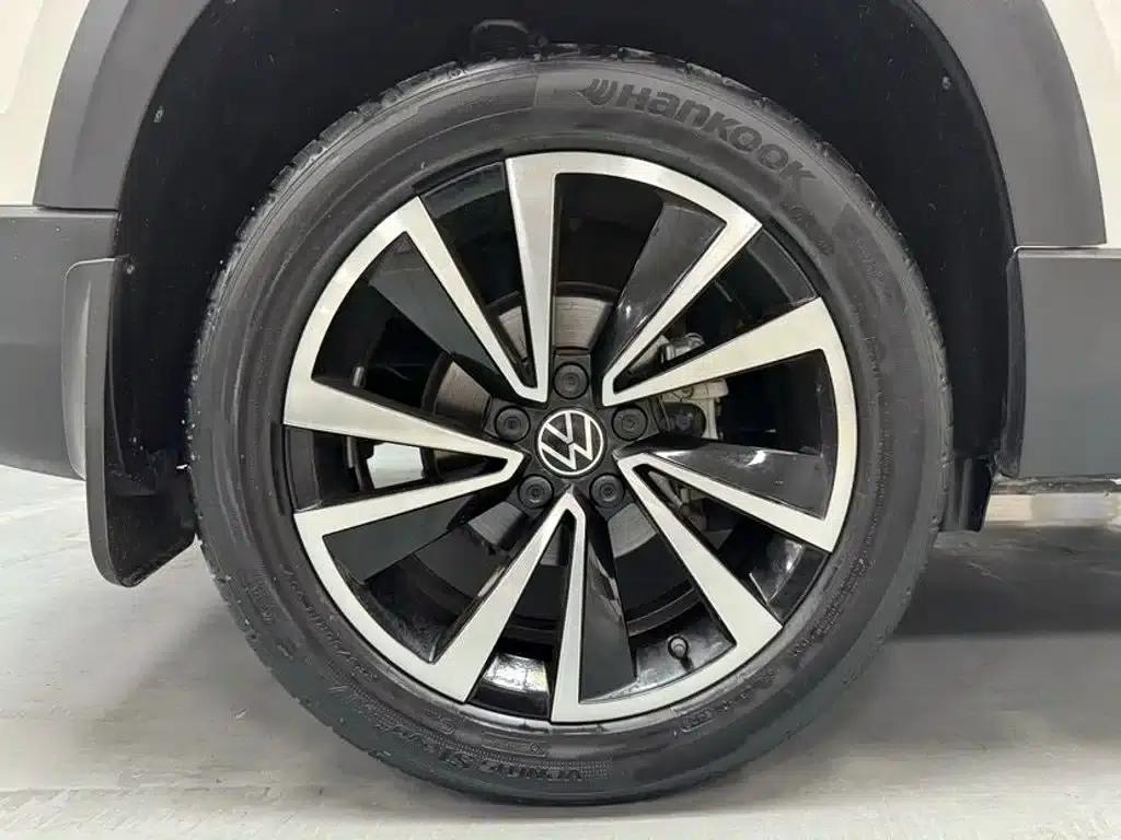 Tharu 2022 280TSI 2WD Luxury Edition — миниатюра 19