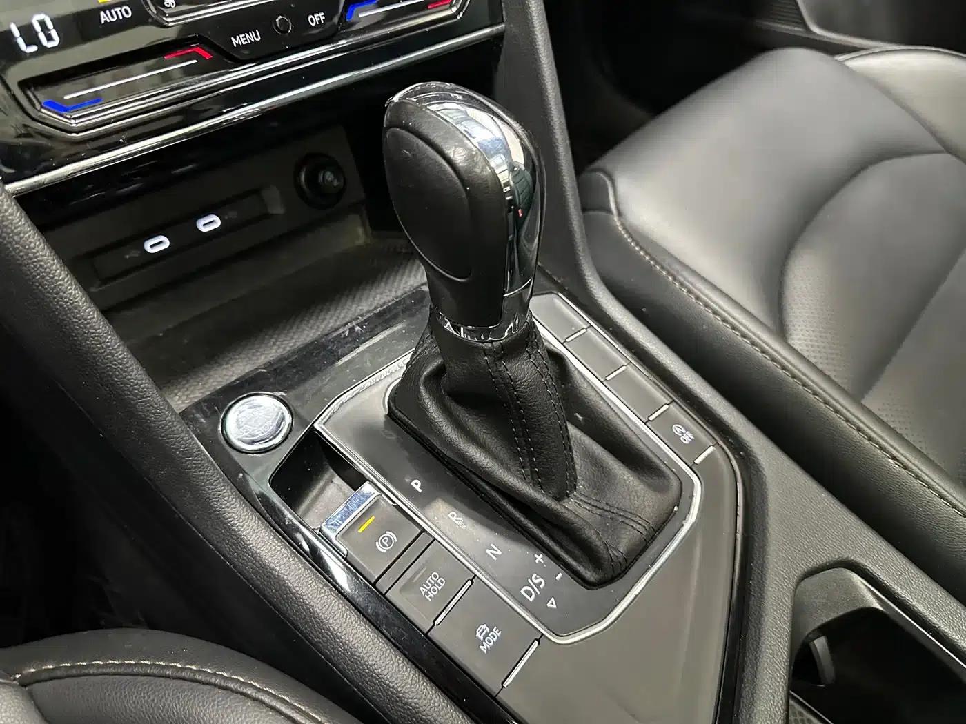 Tharu 2022 280TSI 2WD Luxury Edition — миниатюра 16