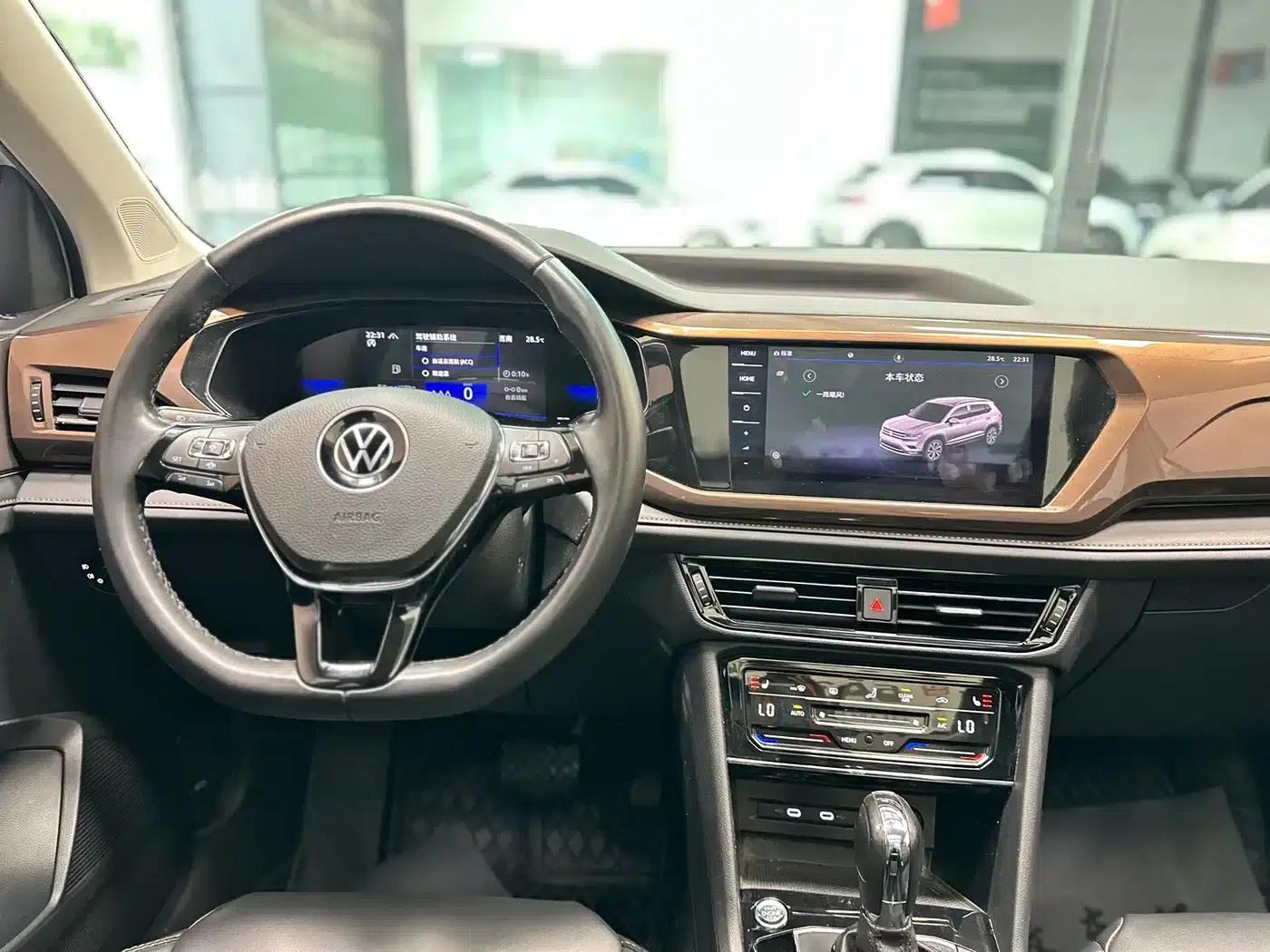 Tharu 2022 280TSI 2WD Luxury Edition — миниатюра 20