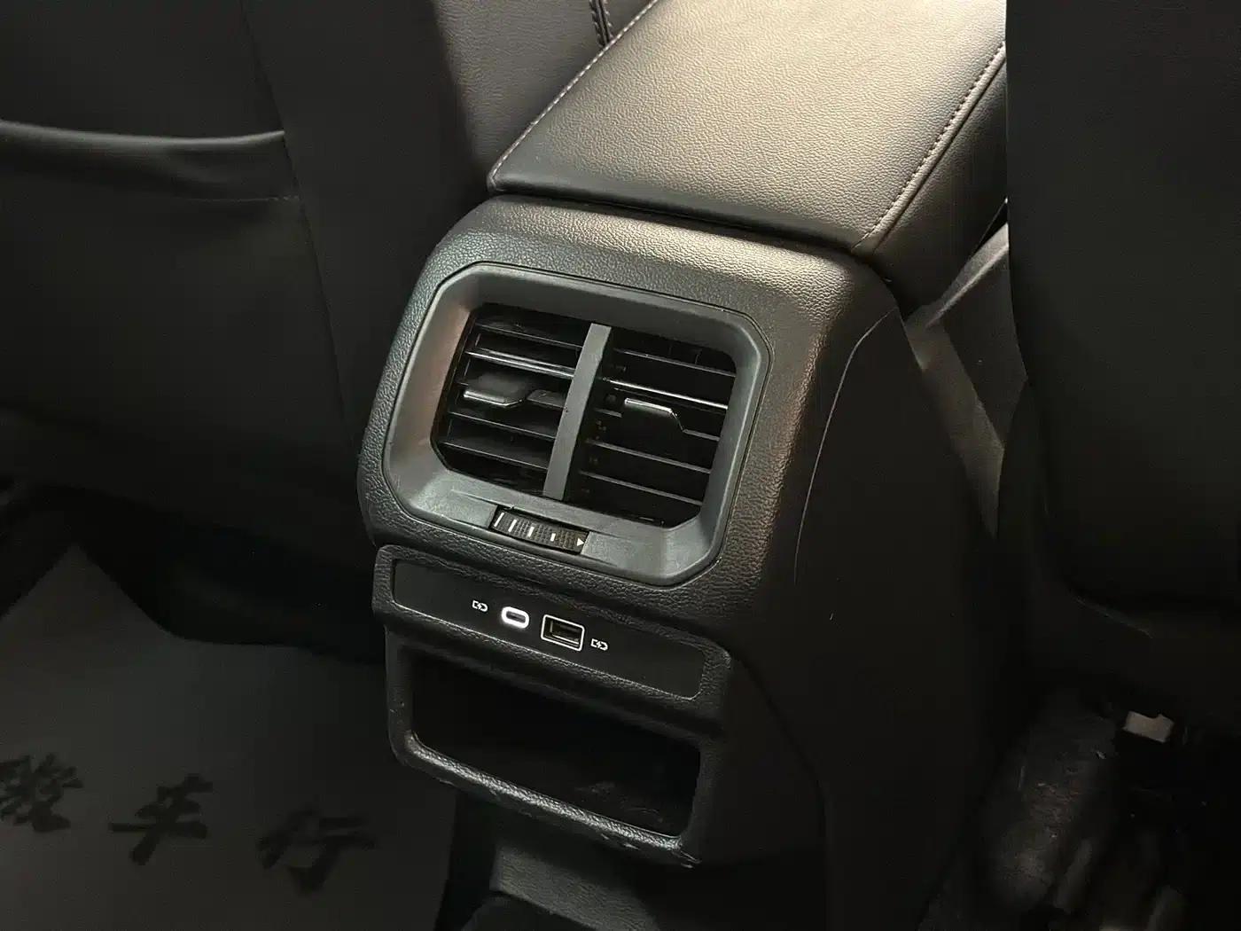 Tharu 2021 280TSI 2WD Luxury Edition PLUS — миниатюра 20