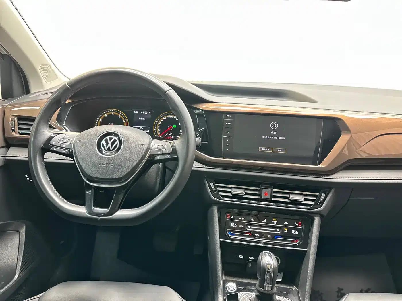 Tharu 2021 280TSI 2WD Luxury Edition PLUS — миниатюра 21