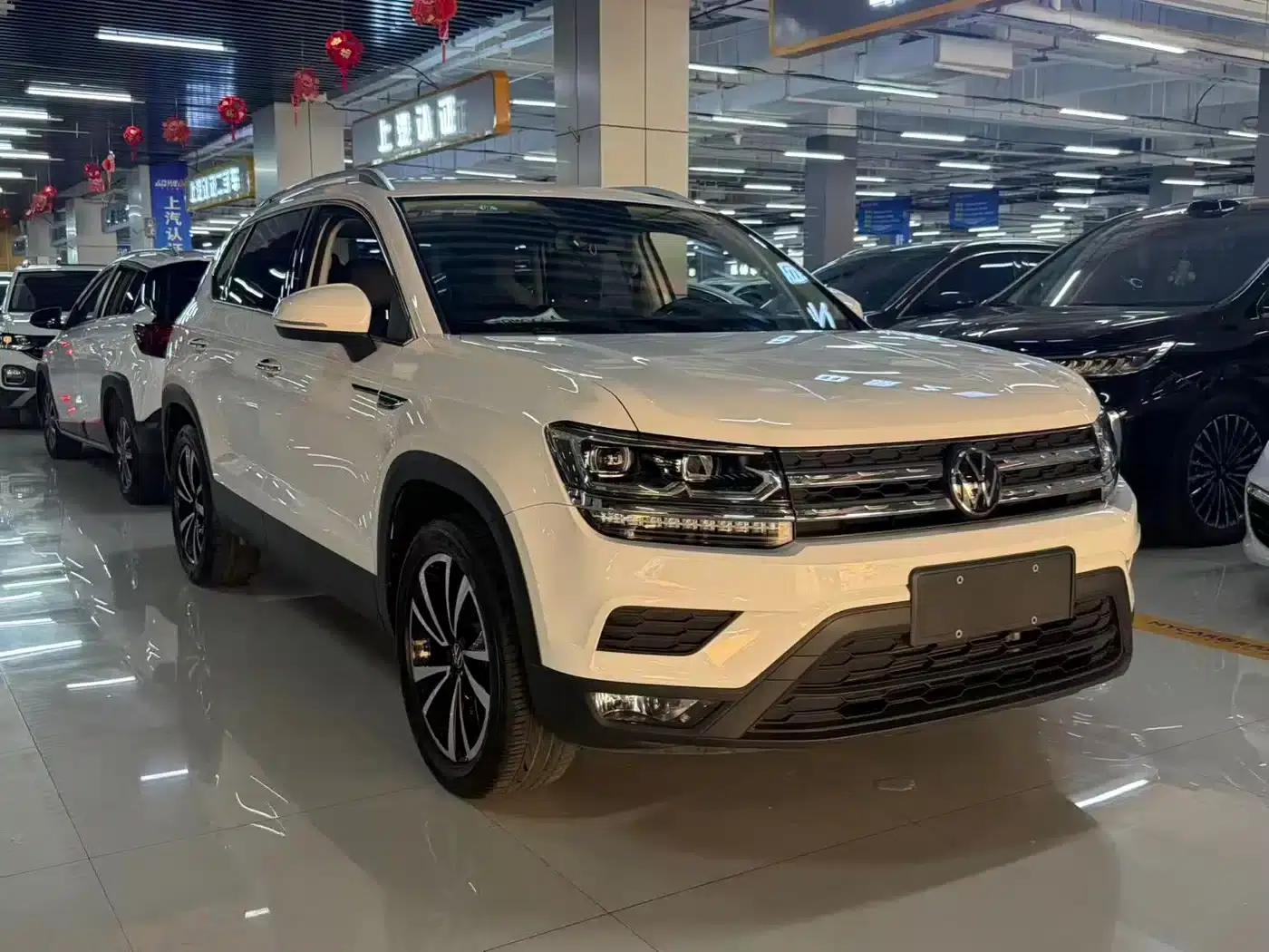 Tharu 2022 280TSI 2WD Luxury Edition — миниатюра 2