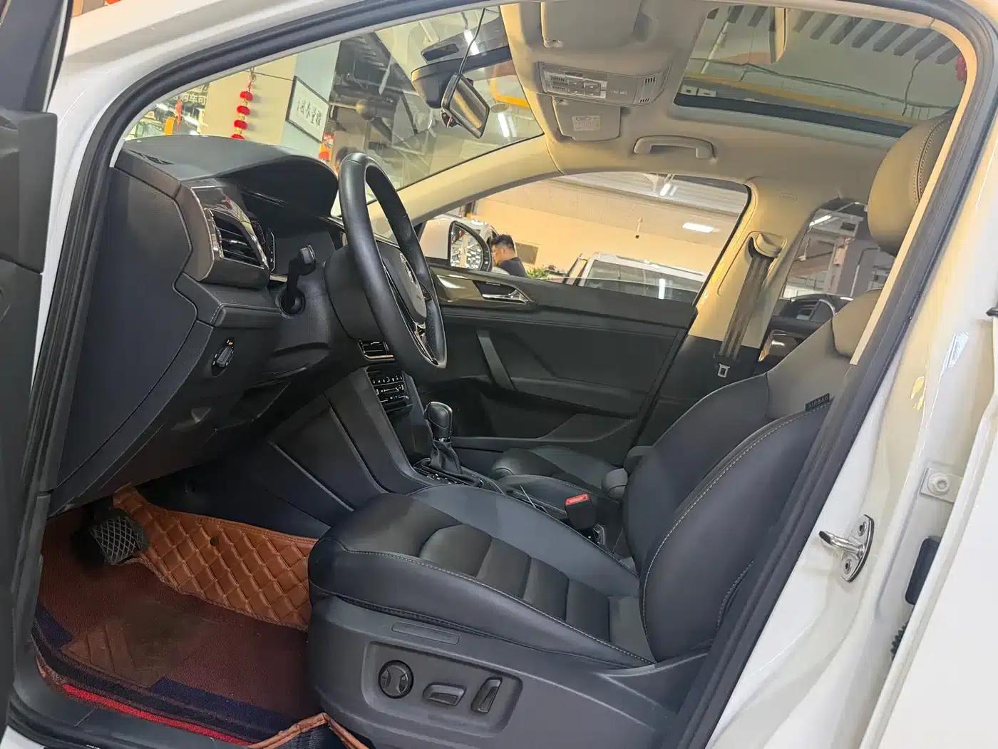 Tharu 2022 280TSI 2WD Luxury Edition — миниатюра 6