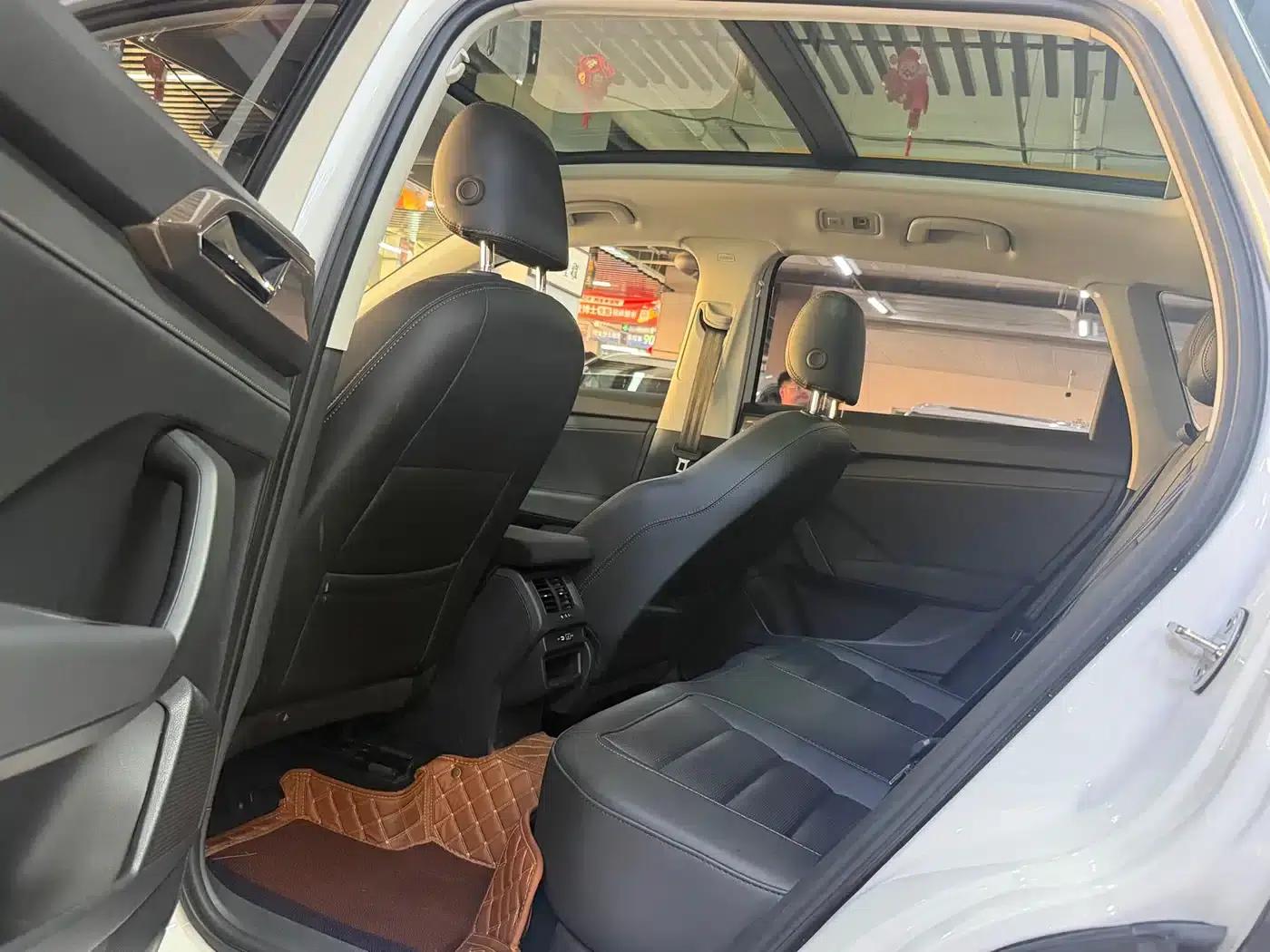 Tharu 2022 280TSI 2WD Luxury Edition — миниатюра 7