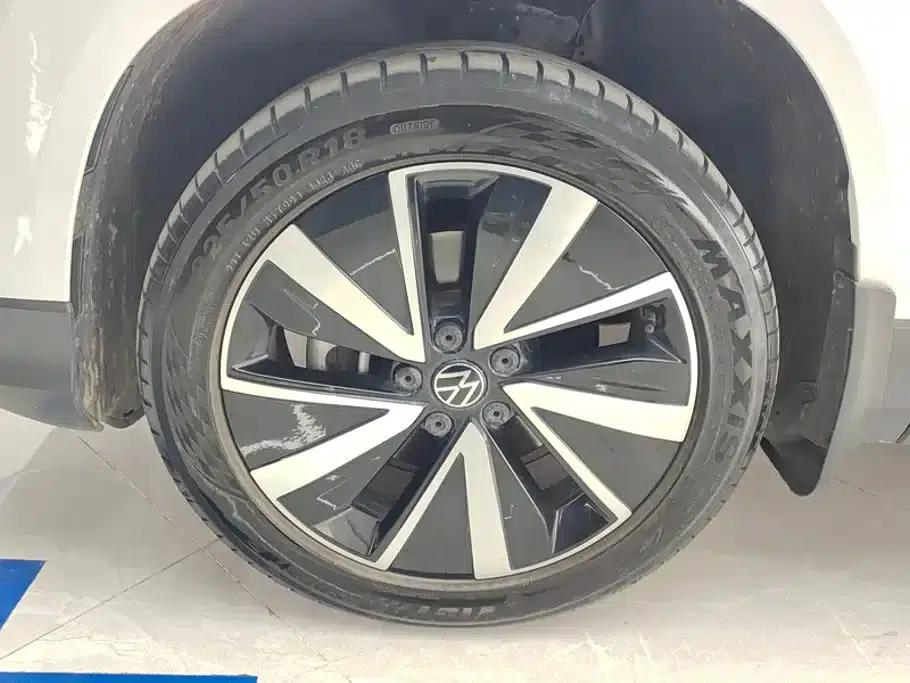 Tharu 2023 300TSI 2WD Moon Edition — миниатюра 6