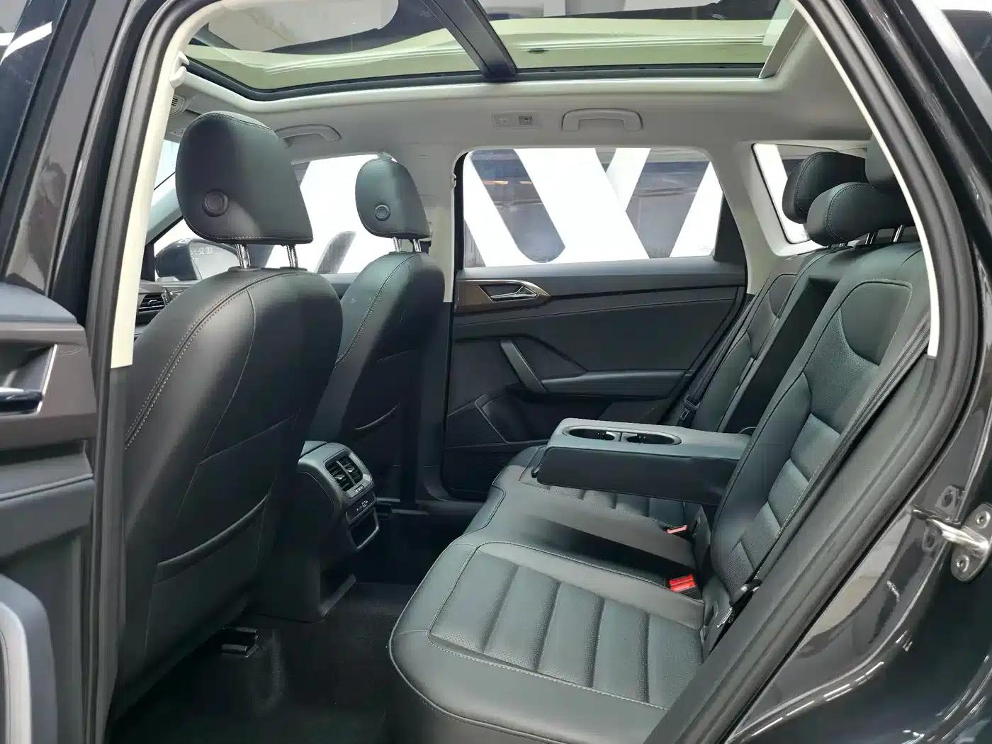 Tharu 2022 280TSI 2WD Luxury Edition — миниатюра 17