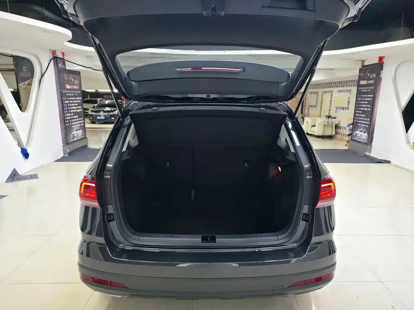 Tharu 2022 280TSI 2WD Luxury Edition — миниатюра 21