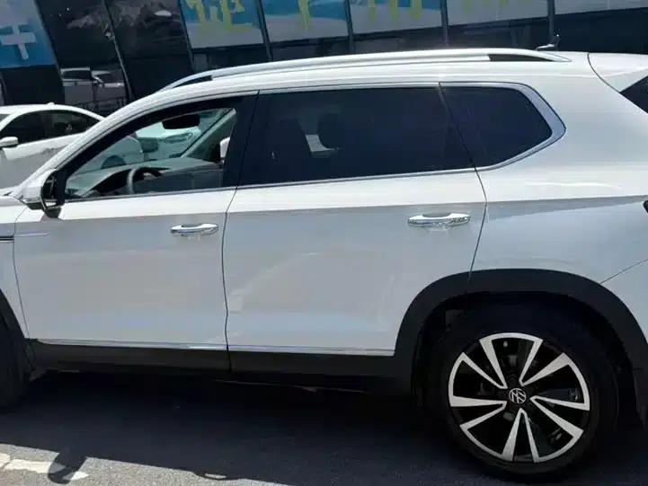 Tharu 2022 330TSI 4WD Flagship Edition — миниатюра 3