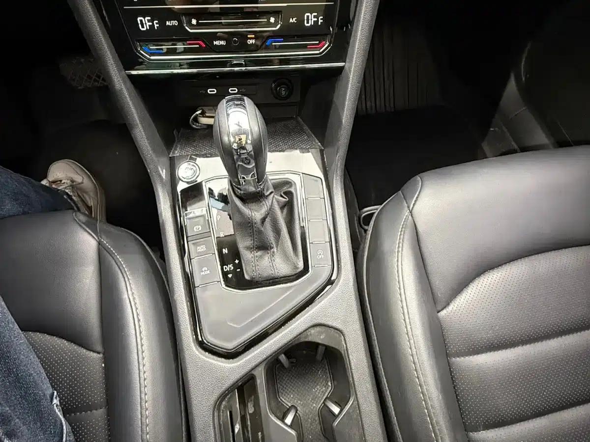 Tharu 2022 280TSI 2WD Luxury Edition — миниатюра 12
