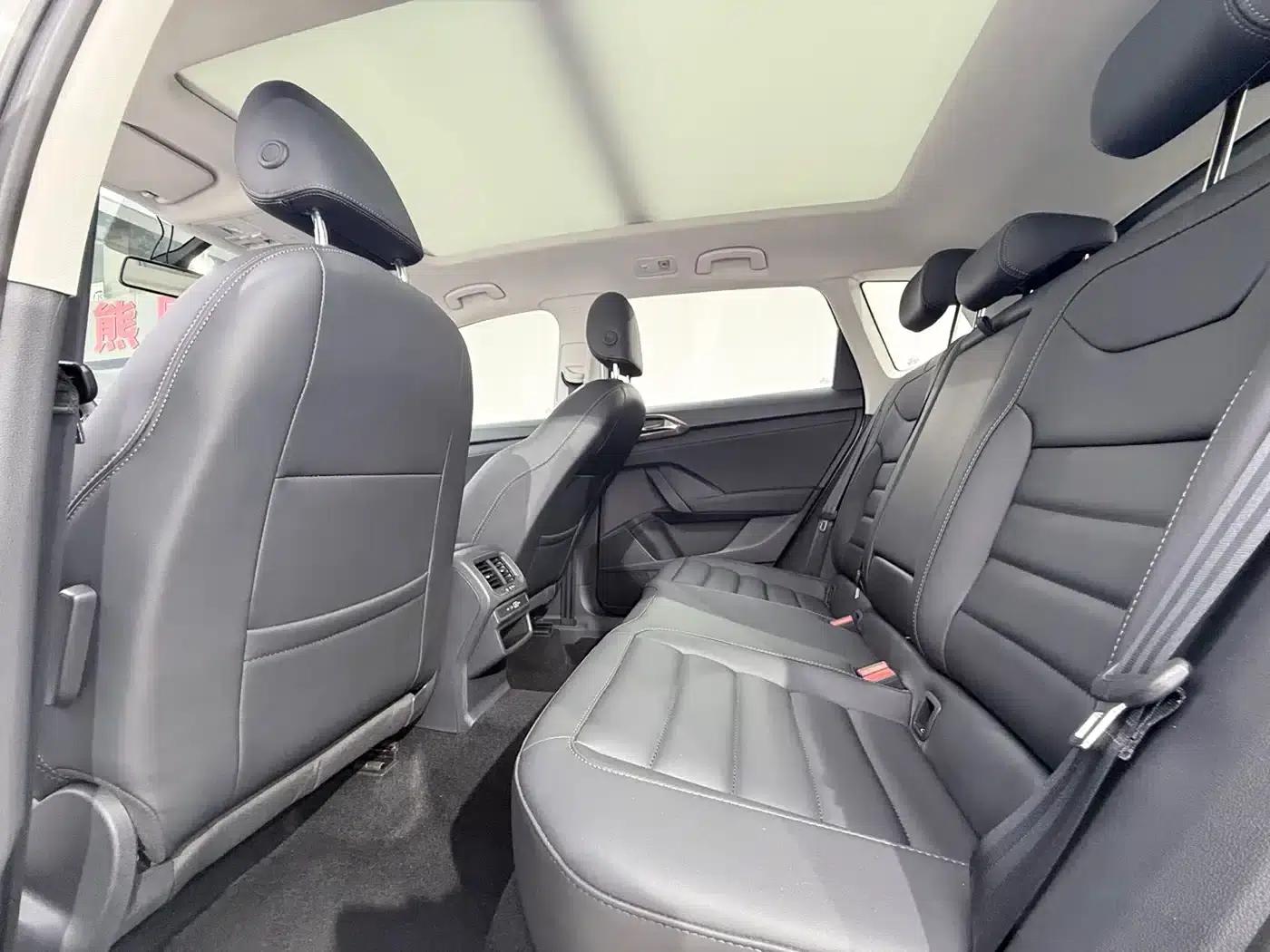 Tharu 2022 280TSI 2WD Luxury Edition — миниатюра 8