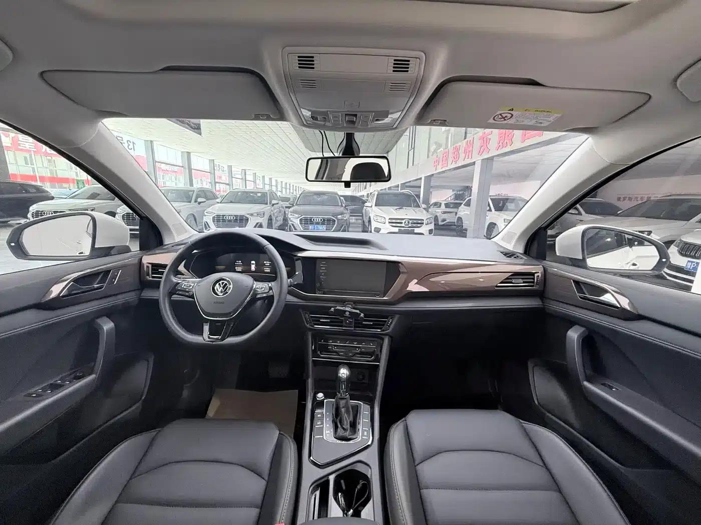 Tharu 2022 280TSI 2WD Luxury Edition — миниатюра 9