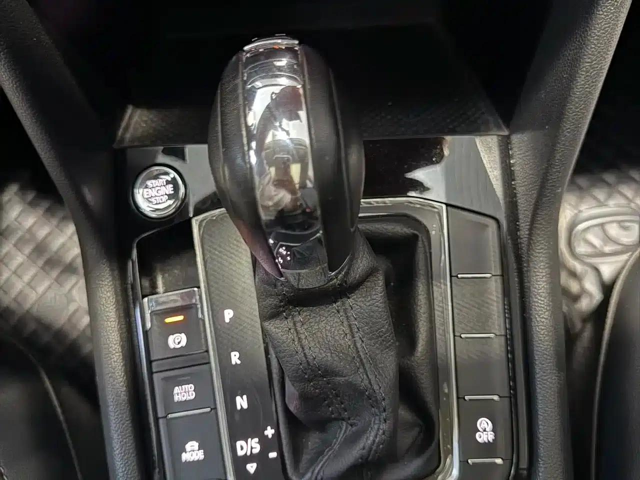 Tharu 2022 280TSI 2WD Luxury Edition — миниатюра 11