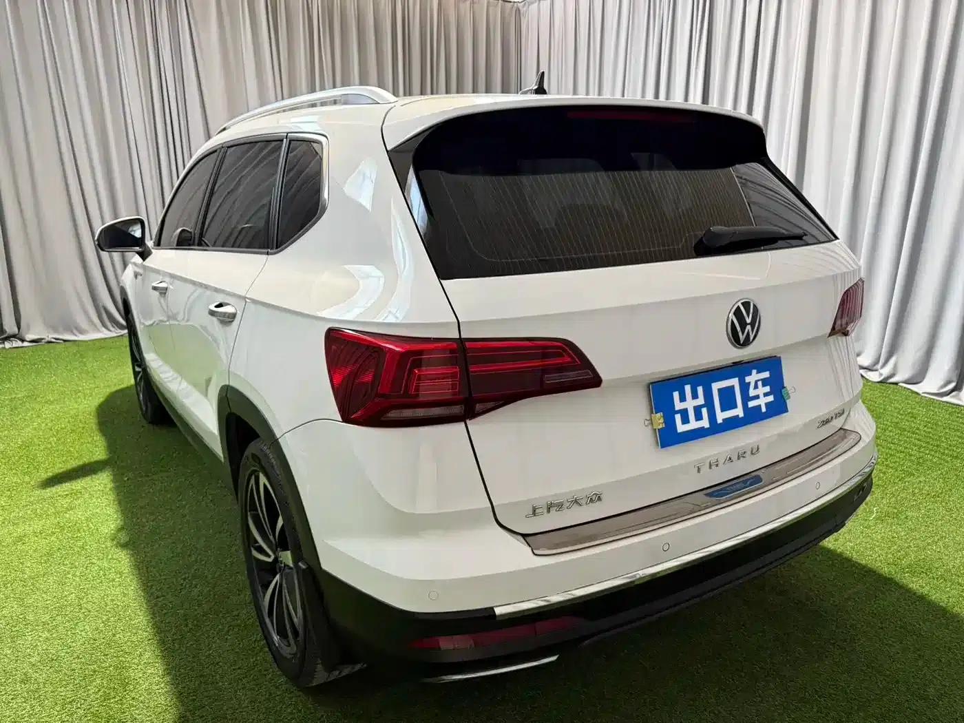Tharu 2022 280TSI 2WD Luxury Edition — миниатюра 5