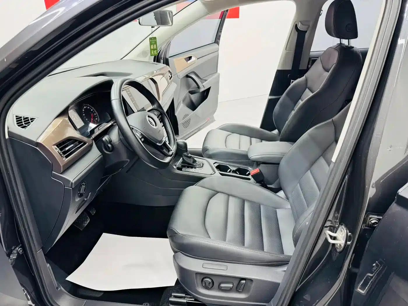 Tharu 2022 280TSI 2WD Luxury Edition — миниатюра 4