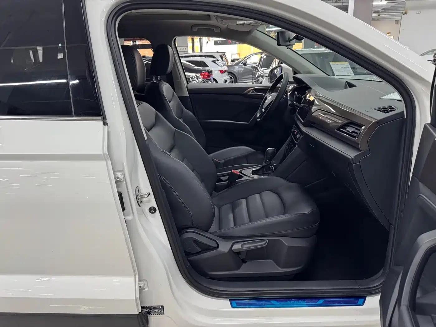 Tharu 2022 280TSI 2WD Luxury Edition — миниатюра 13