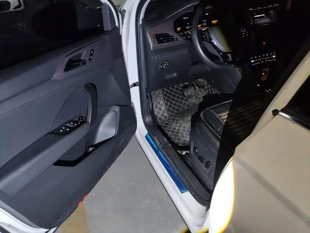 Tharu 2022 280TSI 2WD Luxury Edition — миниатюра 14