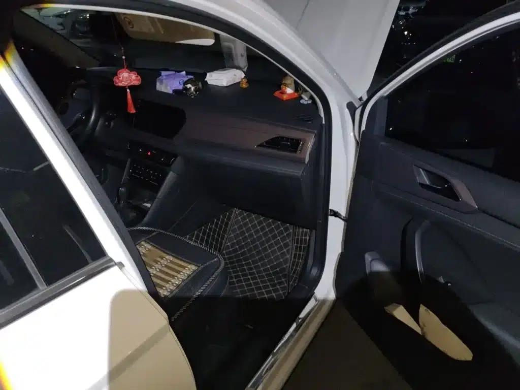Tharu 2022 280TSI 2WD Luxury Edition — миниатюра 20