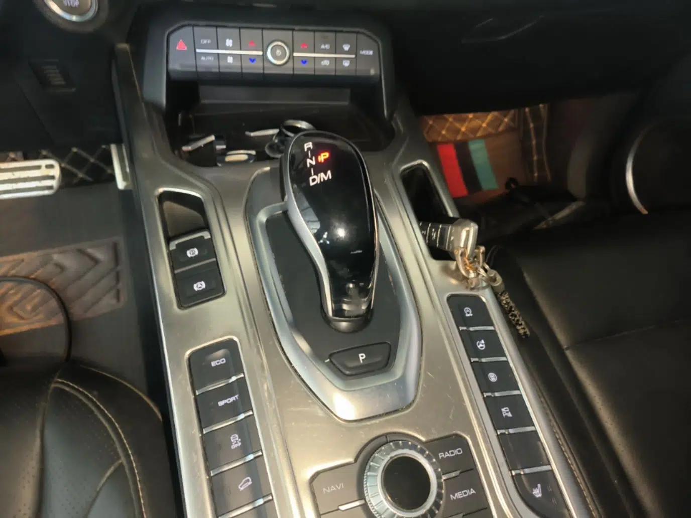 Wey VV6 2018 2.0T Two-Wheel-Drive Ultra-Luxury Version China V Standard — миниатюра 16