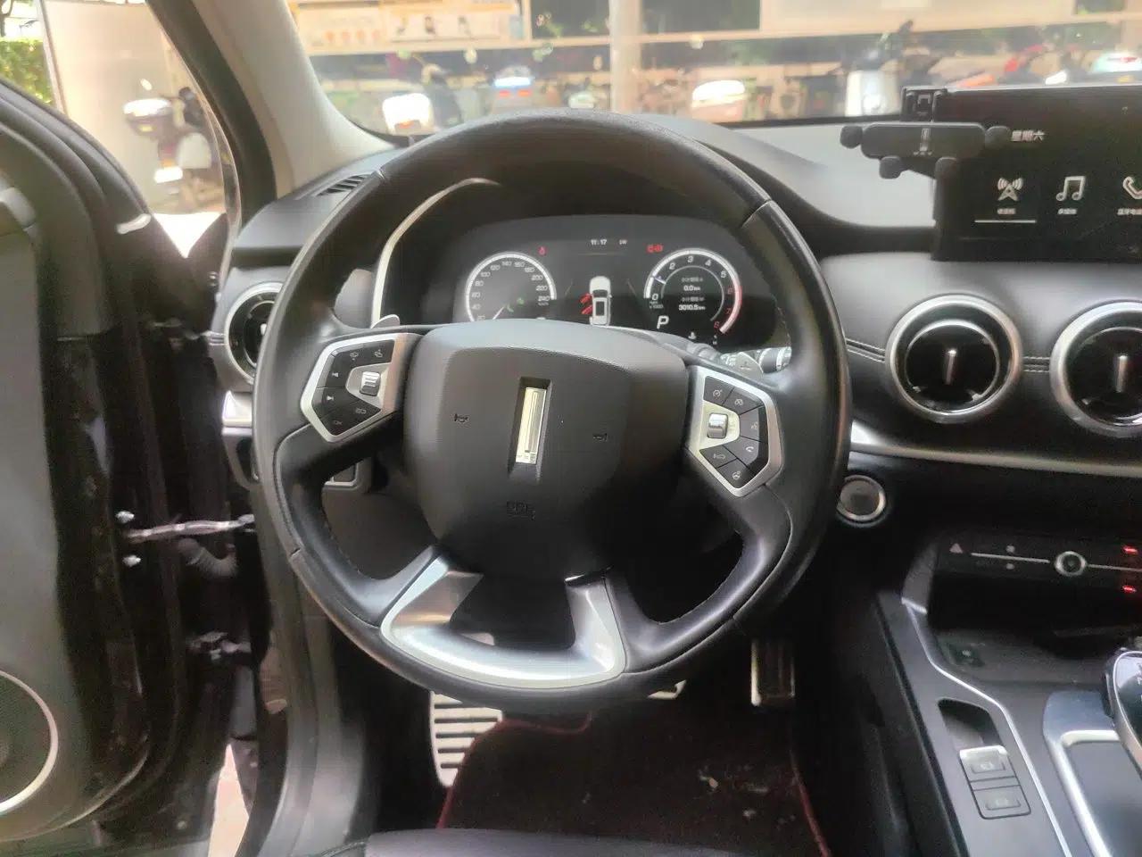 Wey VV6 2018 2.0T Two-Wheel Drive Flagship Version China V Standard — миниатюра 10