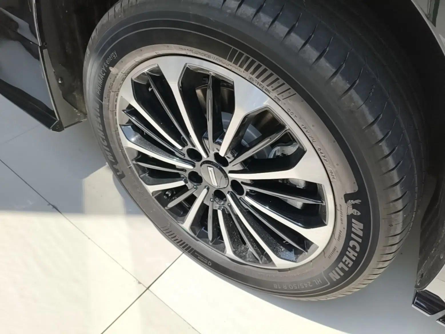 Wey Gaoshan 2026 Model Four-Wheel Drive Gaoshan 7 SUV Edition — миниатюра 11