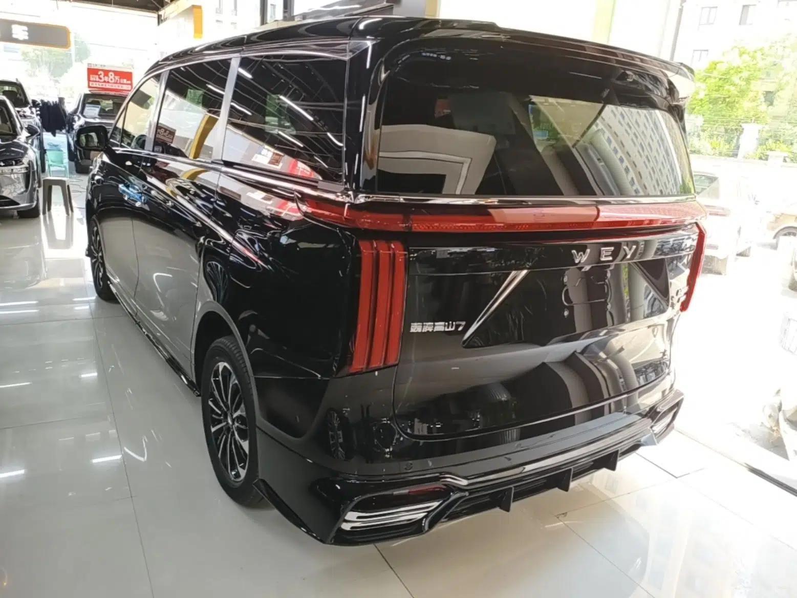 Wey Gaoshan 2026 Model Four-Wheel Drive Gaoshan 7 SUV Edition — миниатюра 4