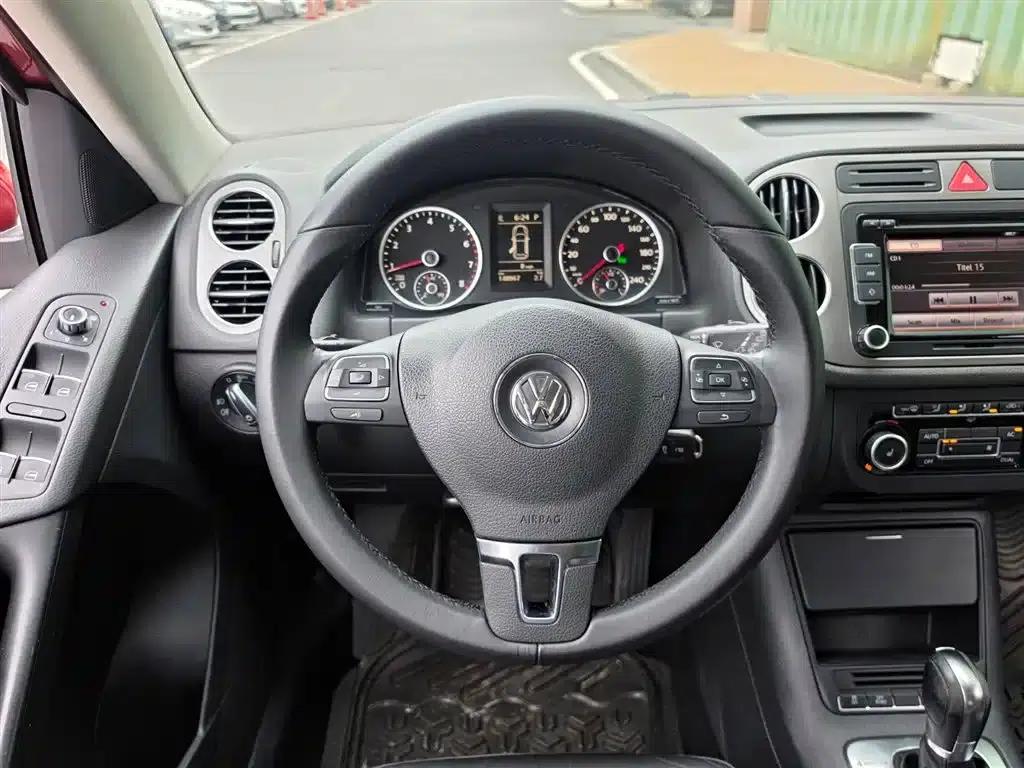 2011 Tiguan 2.0TSI R-Line — миниатюра 5