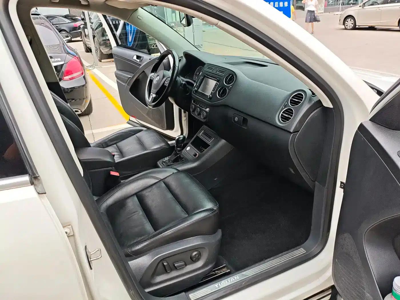 Tiguan 2015 1.8TSI Automatic 2WD Luxury — миниатюра 7