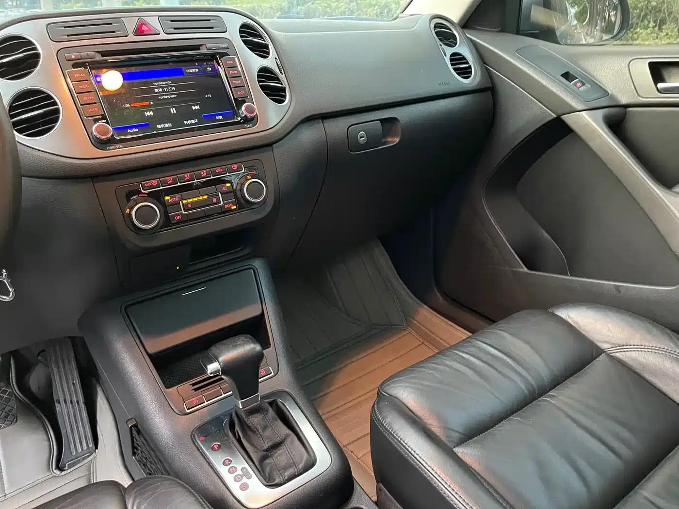 Tiguan 2010 2.0TSI Automatic 4WD Elite Edition — миниатюра 13
