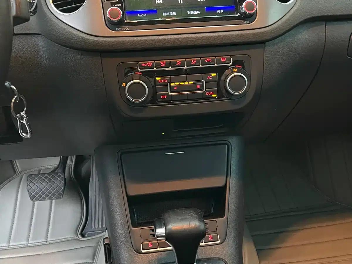 Tiguan 2010 2.0TSI Automatic 4WD Elite Edition — миниатюра 17