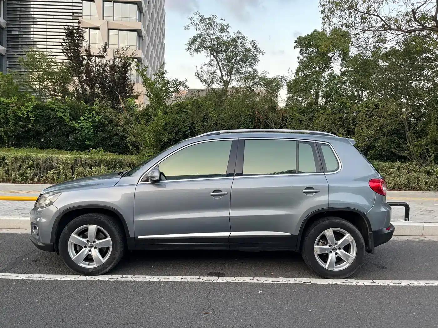 Tiguan 2010 2.0TSI Automatic 4WD Elite Edition — миниатюра 3