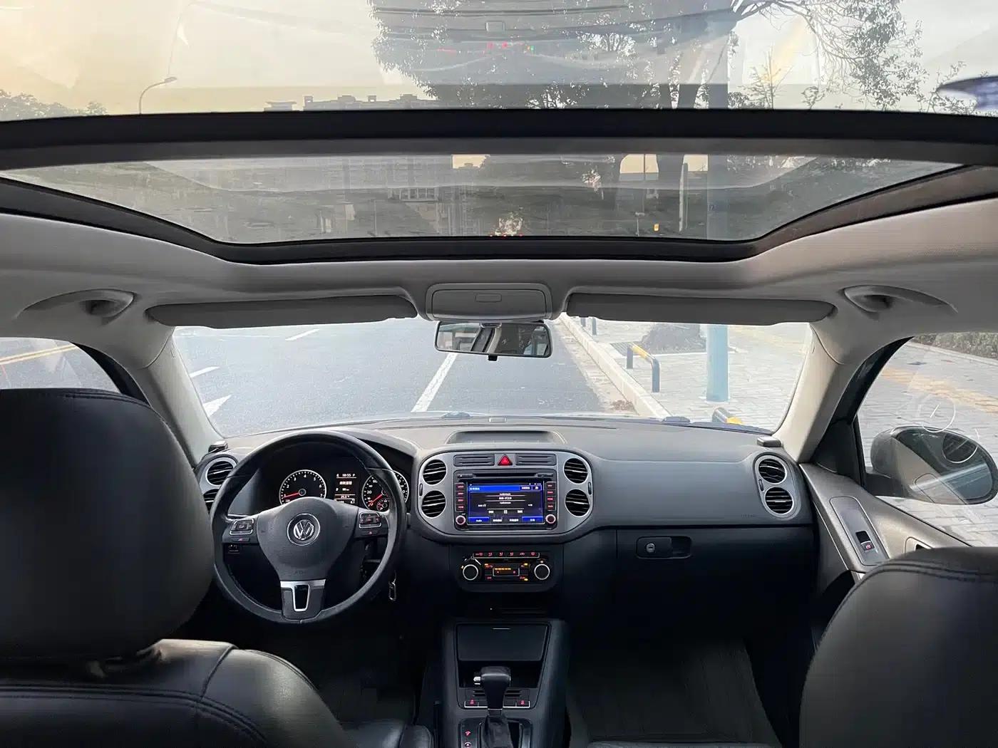 Tiguan 2010 2.0TSI Automatic 4WD Elite Edition — миниатюра 8