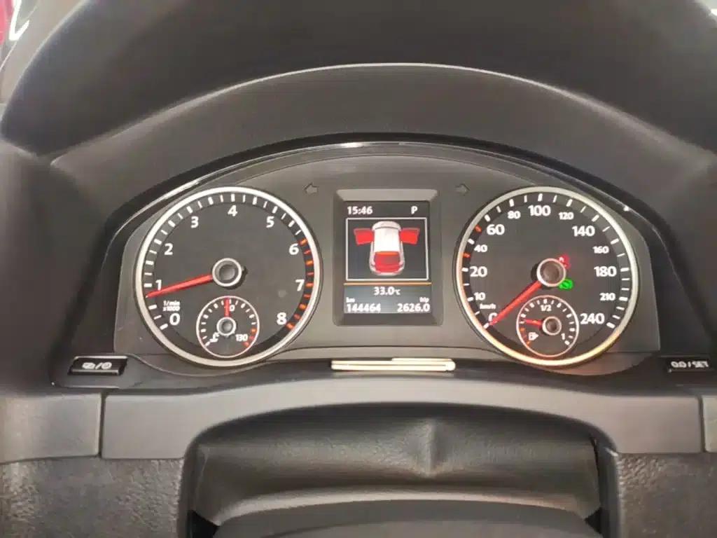 Tiguan 2015 1.8TSI Automatic 2WD Luxury — миниатюра 12