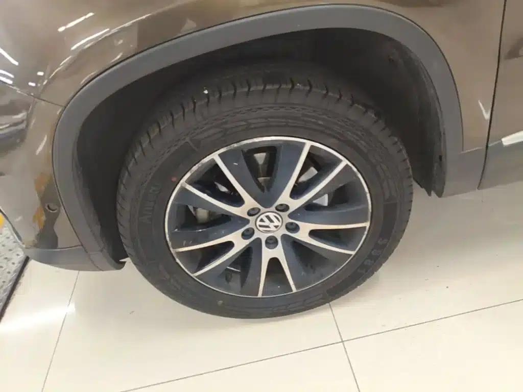 Tiguan 2015 1.8TSI Automatic 2WD Luxury — миниатюра 23