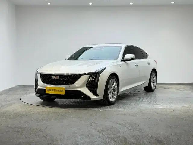 2024 Cadillac CT5 28T Luxury Pro — миниатюра 1