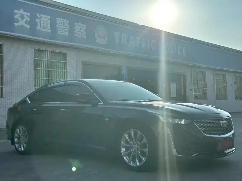 2020 Cadillac CT5 28T Luxury — миниатюра 3