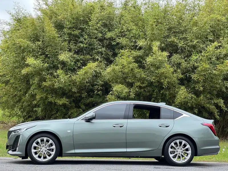 2023 Cadillac CT5 28T Luxury Standard Edition — миниатюра 4