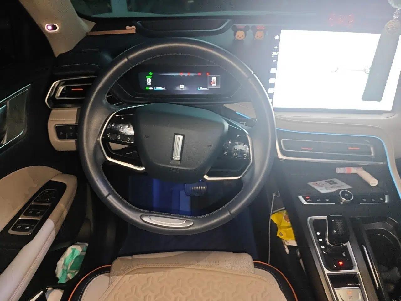 Wey Macchiato DHT-PHEV 2021 1.5L Master Edition — миниатюра 10