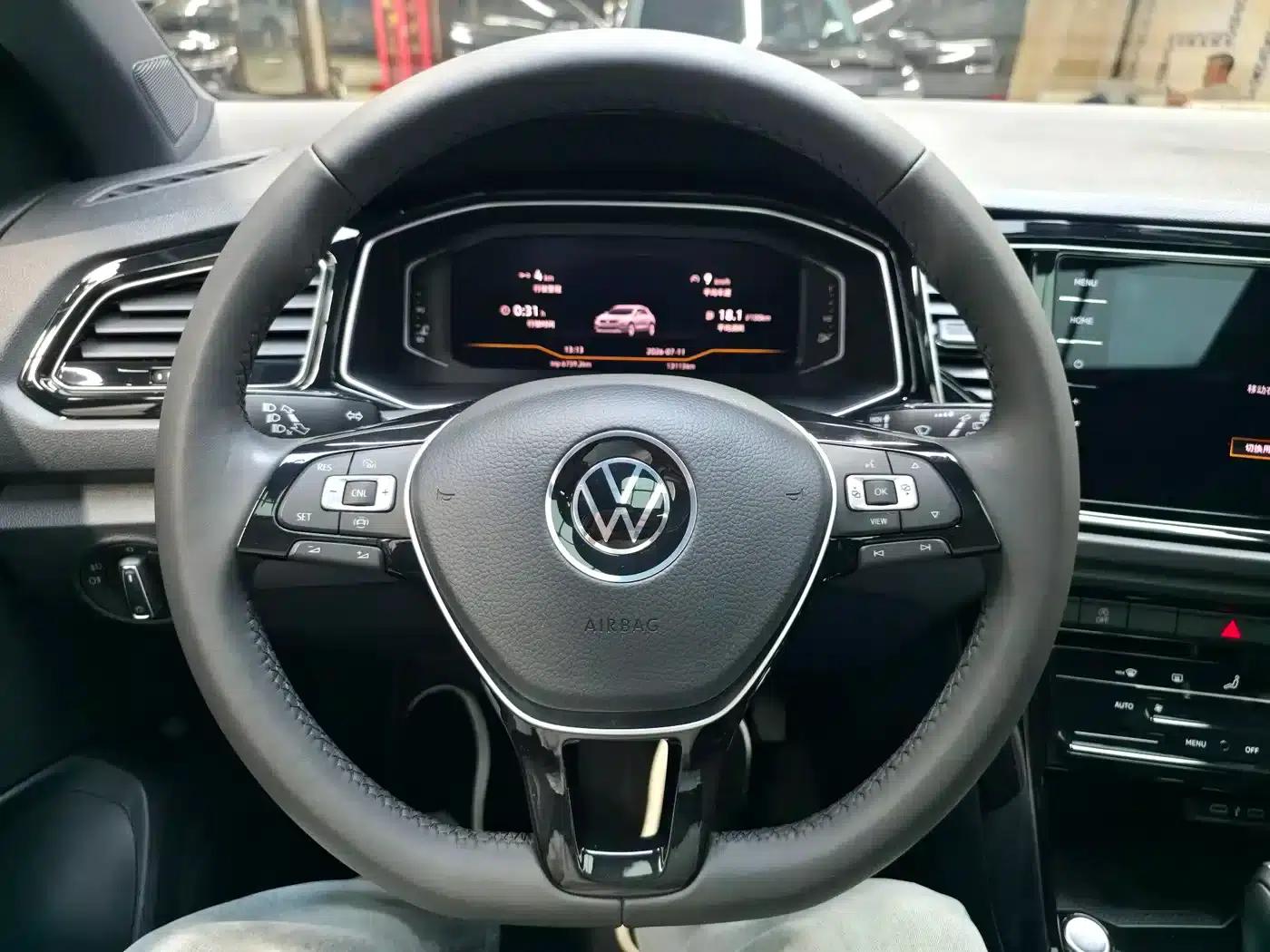 2021 T-ROC Facelift 280TSI DSG AWD Luxury Intelligent Edition — миниатюра 26
