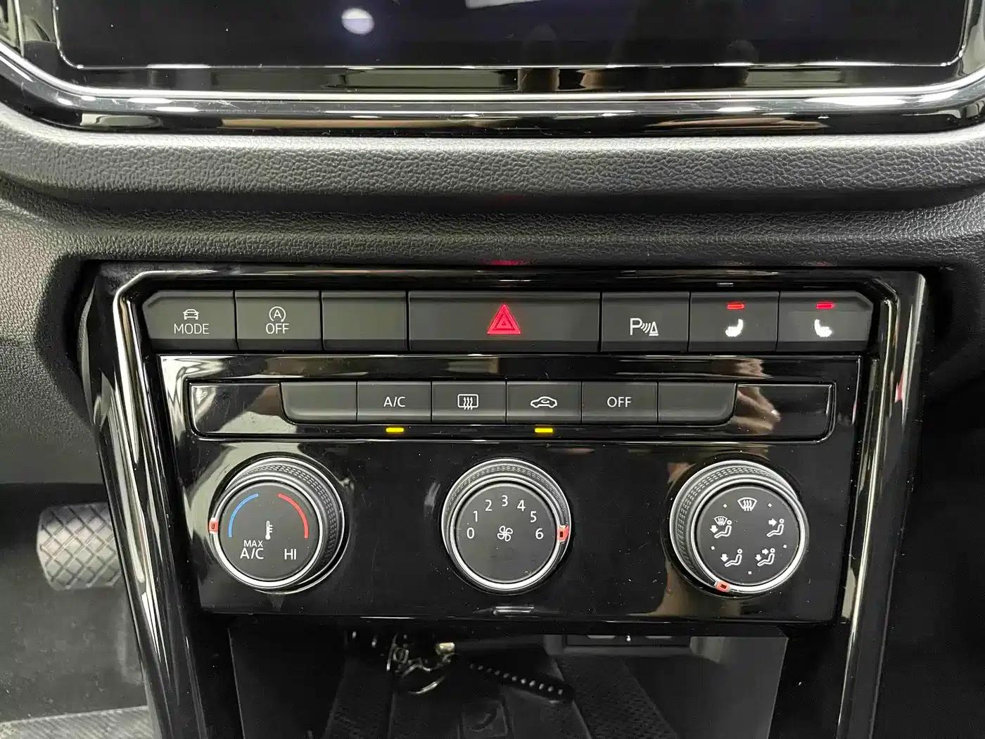 T-ROC 2021 280TSI DSG 2WD Comfort & Smart Connect Edition — миниатюра 12