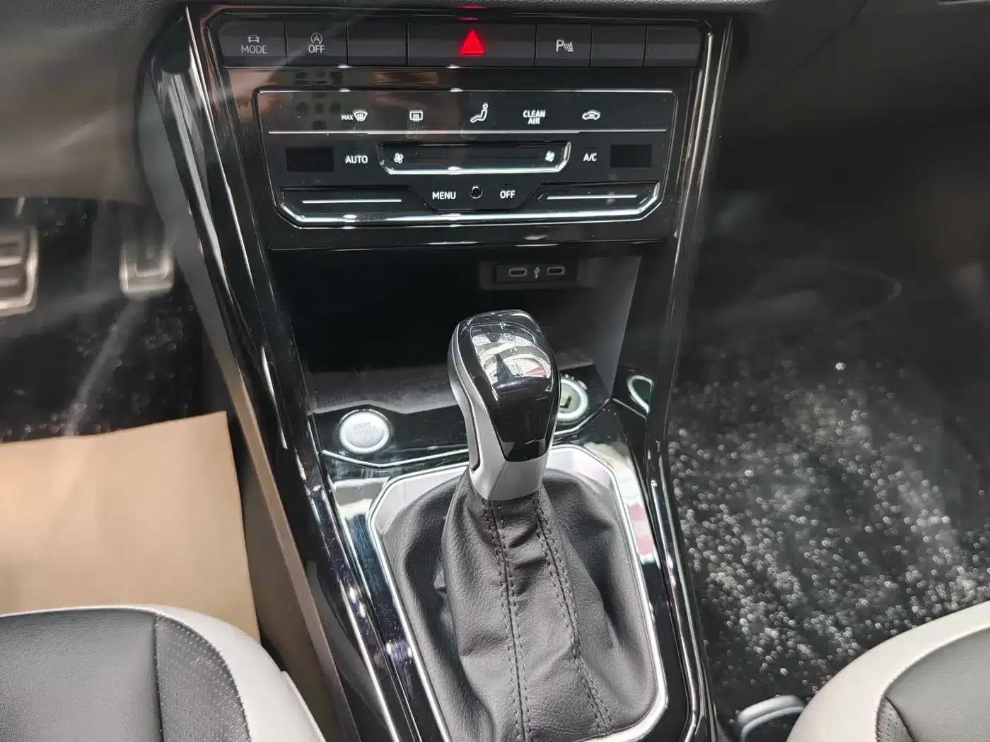 2023 T-ROC 300TSI DSG 2WD Chenguang Edition — миниатюра 7