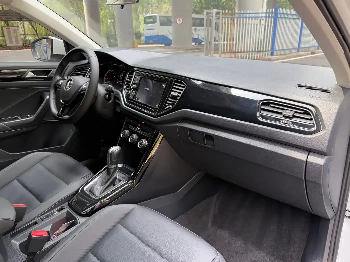 2019 T-ROC 280TSI DSG 2WD Comfort Model (National V Emission Standard) — миниатюра 6
